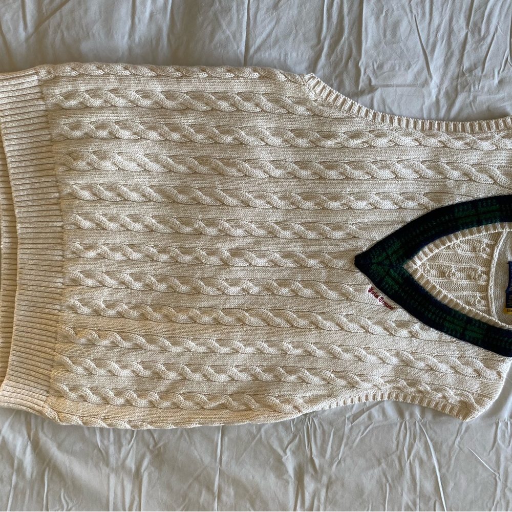 Ralph Lauren Cashmere White V-Neck Cable Knit Sweater